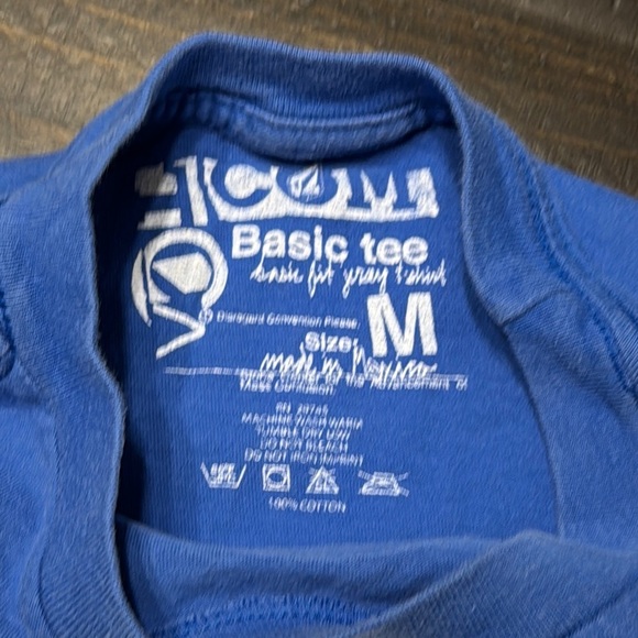 Volcom Blue Graphic S/S T-Shirt Men’s Size Medium - Picture 2 of 5